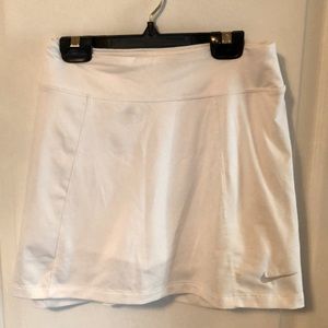 Nike golf women’s skirt with built in shorts
